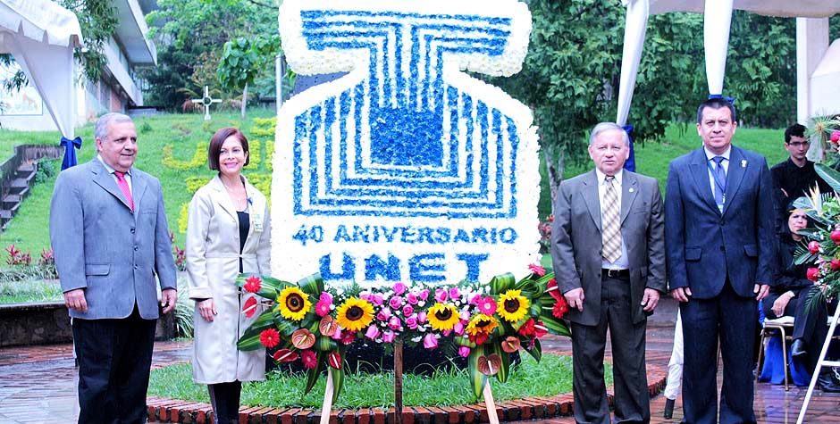 ACTO 40 ANIVERSARIO 1